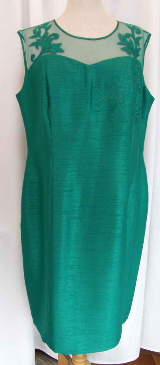 Emerald green shift dress uk best sale