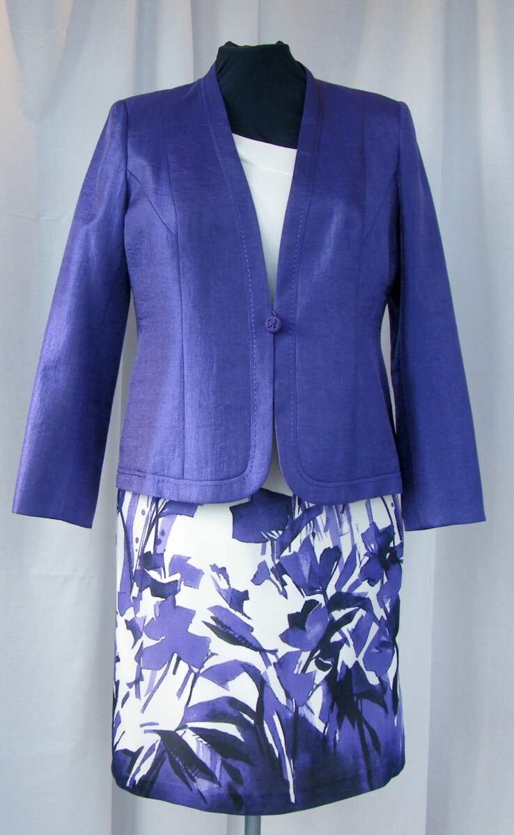 MONACO RANGE IVORY CREPE CHIFFON SHIFT DRESS CADBURY PURPLE MAGNOLIA SHADOW  PRINT MATCHING  CADBURY PURPLE  CREASED LOOK SHIMMER SHANTUNG JACKET