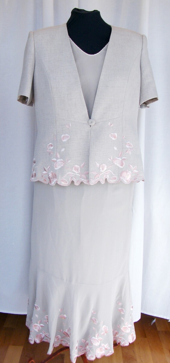 HESSIAN RANGE SILVER GREY LINEN LOOK SKIRT & TOP PINK EMBROIDERY ;  MATCHING SILVER GREY LINEN LOOK JACKET WITH PINK EMBROIDERY ABOVE SCALLOPED HEMLINE