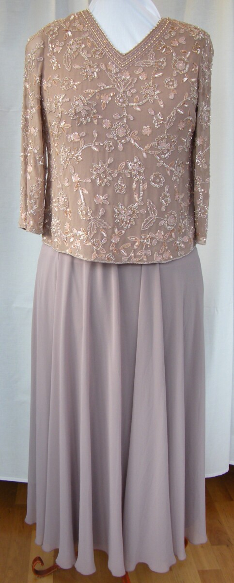 BRAND NEW WITH TAGS HEDGE ROSE RANGE VINTAGE 100% SILK TOP  BEADED & SEQUINNED MATCHING CHIFFON SKIRT