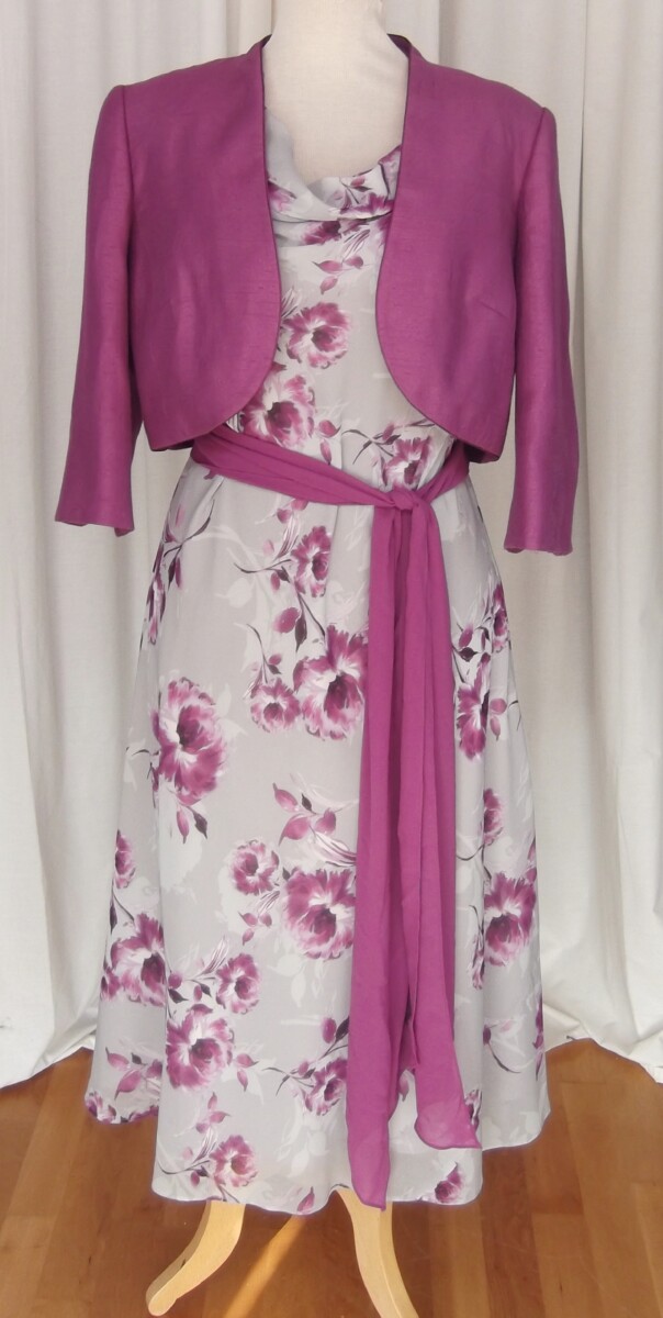 SILVER GREY CREPE CHIFFON DRESS MAGENTA  PEONY PRINT & MAGENTA WOVEN  SHORT JACKET