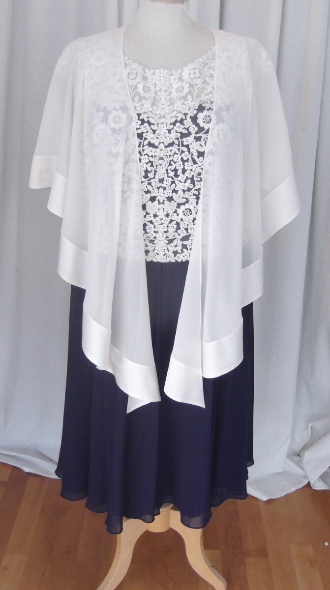 BRAND NEW WITH TAGS JACQUES VERT COLLECTION PURPLE CHIFFON DRESS WITH IVORY LACE BODICE & IVORY SATIN & CHIFFON PASHMINA