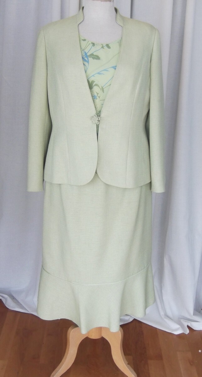VINTAGE  POOL RANGE LIGHT GREEN CHIIFON SKIRT & TOP#BLUE & GREEN FLOWERHEAD PRINT  & LIGHT GREEN LINEN LOOK  JACKET  & SKIRT