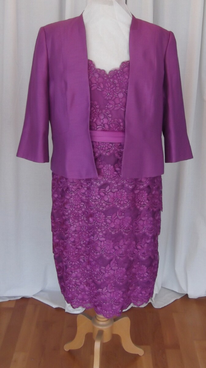 MAGENTA WATERFALL LACE SHIFT DRESS PLEATED SATIN WAISTBAND & MAGENTA WOVEN  JACKET