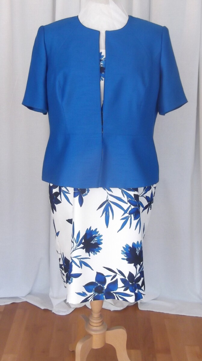 IVORY SHANTUNG SHIFT DRESS  ROYAL BLUE PRINT WITH ROYAL BLUE WOVEN SHORT SLEEVE JACKET BRAND NEW WITH TAGS