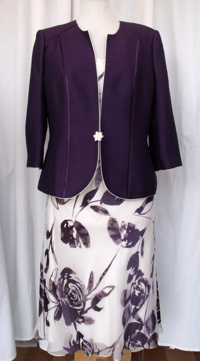 POWDERPUFF & PLUM RANGE POWDERPUFF DRESS OF 55% SILK DEVORE  PLUM ROSA GRANDE PRINT & PLUM  JACKET SILK FACED SEAMS