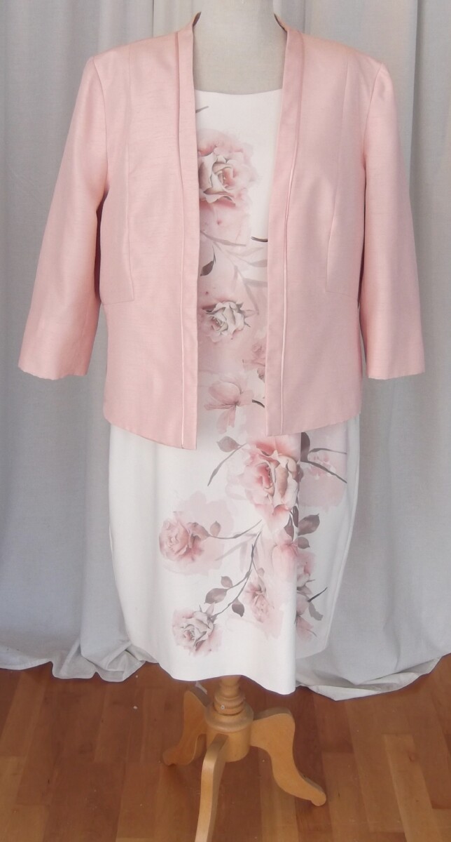 JACQUES VERT COLLECTION CREAM CREPE TUNIC DRESS  SLEEVES PLACEMENT PRINT IN PINKS &  PEACH  & PALE PEACH SHANTUNG JACKET